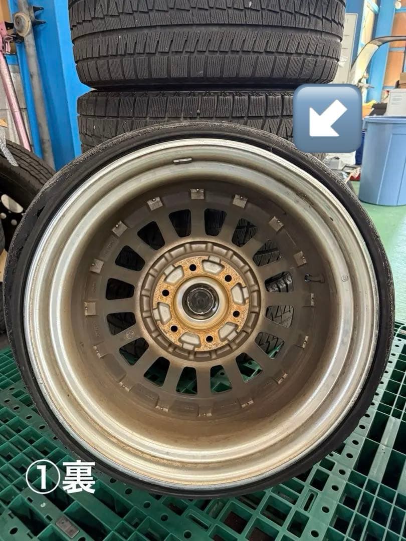 エセックス　19インチ　ハイエース等　139.7 6穴　9J +25 4本通し