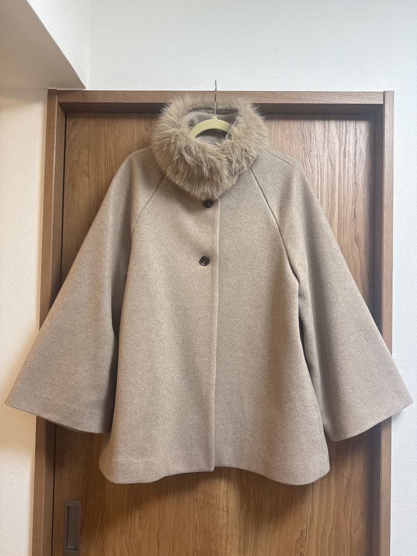 【suzu】美品Chicoファー取り外しケープコートmystic