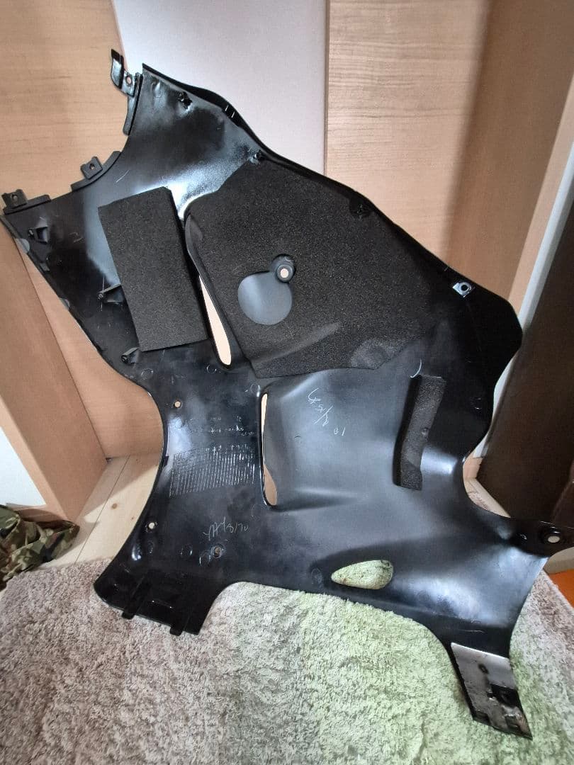 GSX1300R ( -'07 ) 隼 ハヤブサ SUZUKI 純正 右カウル