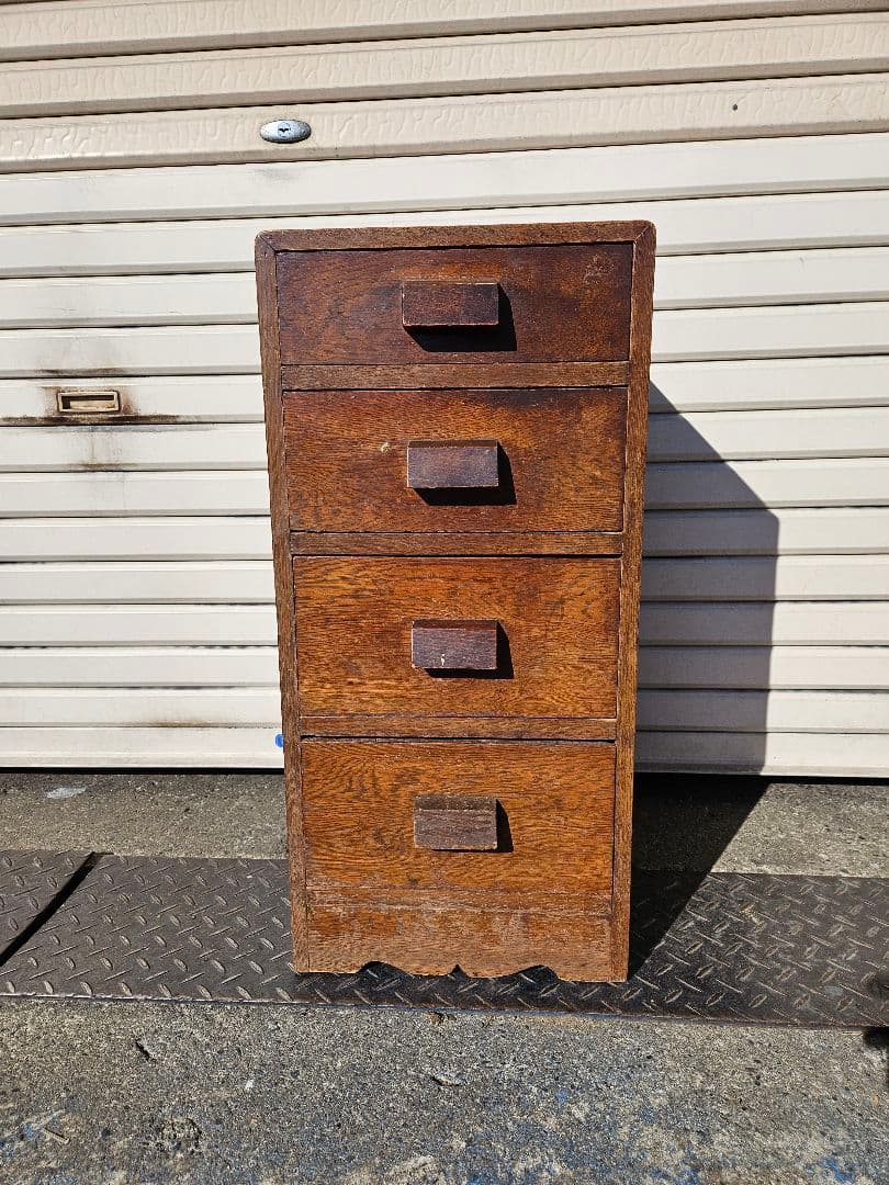 日本のアンティーク 木製の抽斗 四段 チェスト 小引き出し 道具箱 箪笥 収納