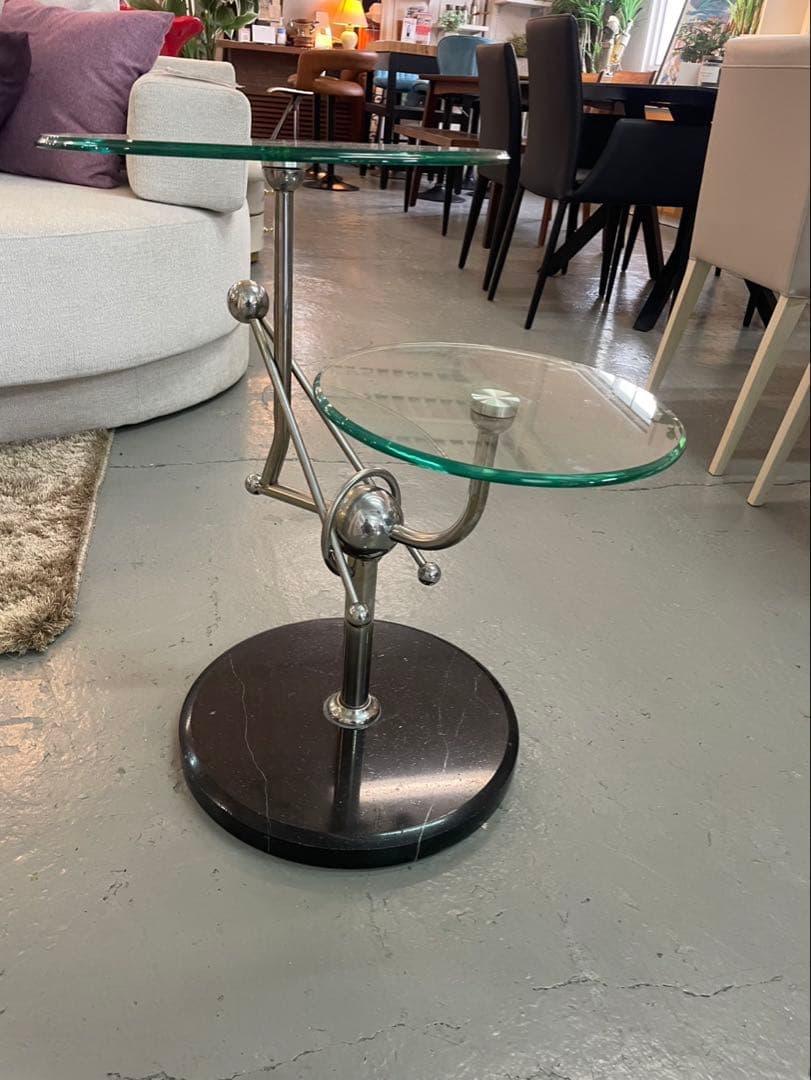 ガラス　コーヒーテーブル