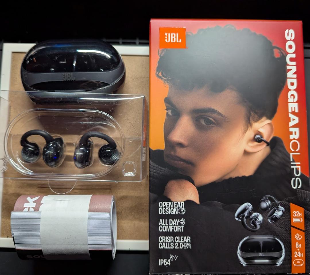 （中古美品）JBL Soundgear Clips