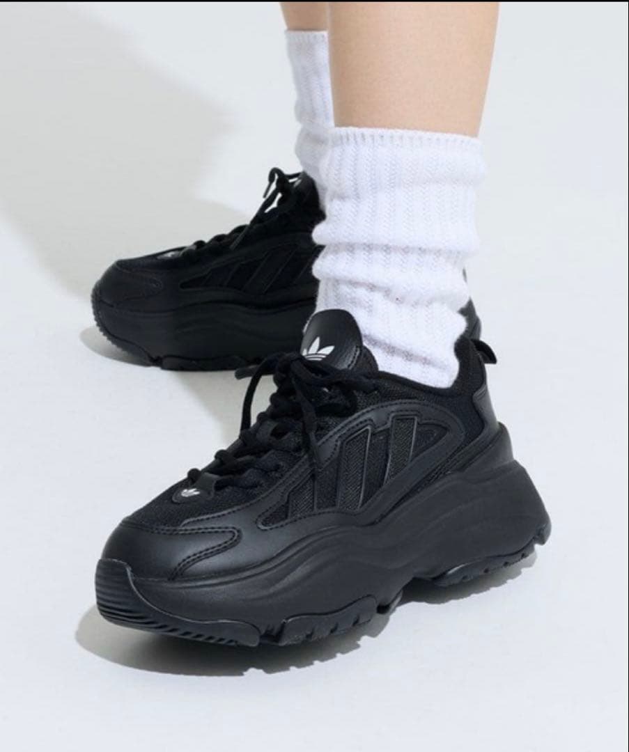 【完売品】adidas OZGAIA 23.0cm 新品未使用