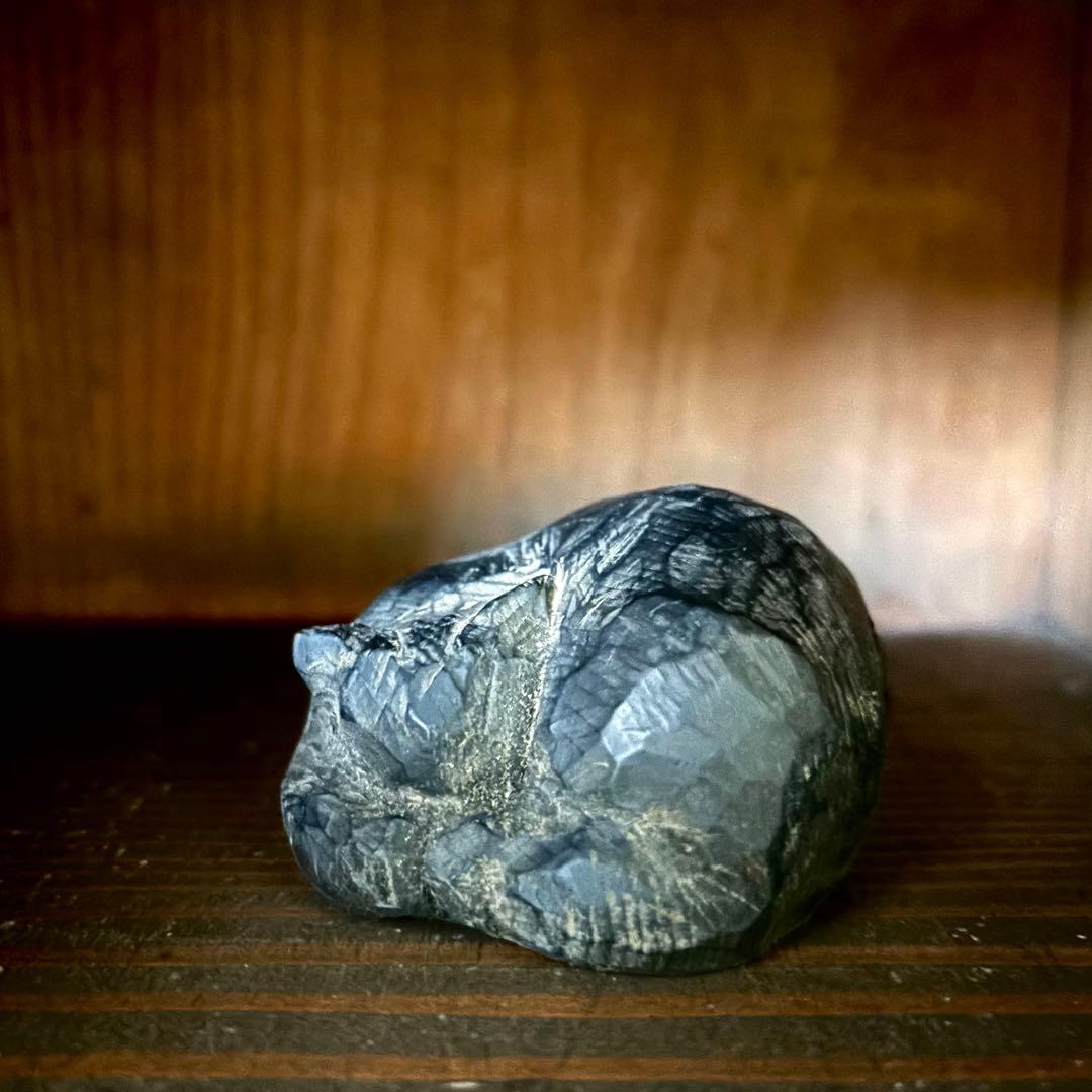 郷土玩具　猫　猫神　養蚕　蚕神　眠り猫　一刀彫り　木彫　古い　時代　妖怪　黒猫