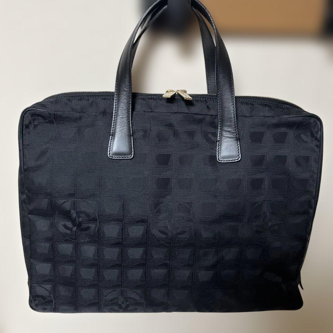 CHANEL ニュートラベルライン ビジネスバッグ
