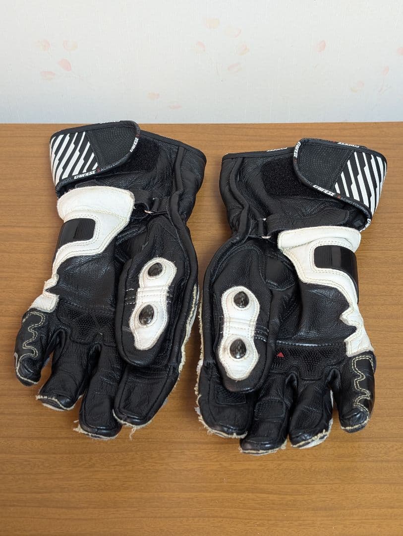 みーちゃん品　ダイネーゼ　フルメタルグローブ