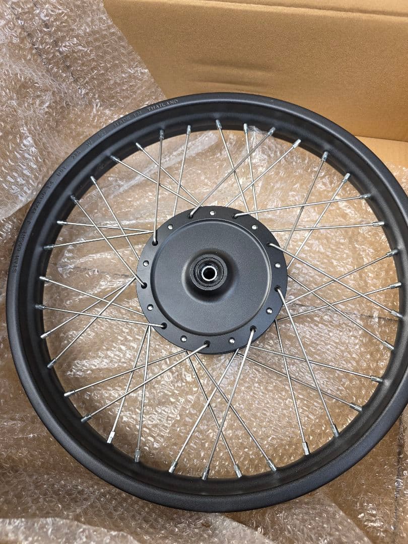 2/8本日限定値下　ハンターカブja65　フロントホイール