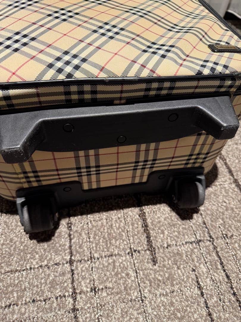 破格！バーバリーのスーツケース☆定価20万弱