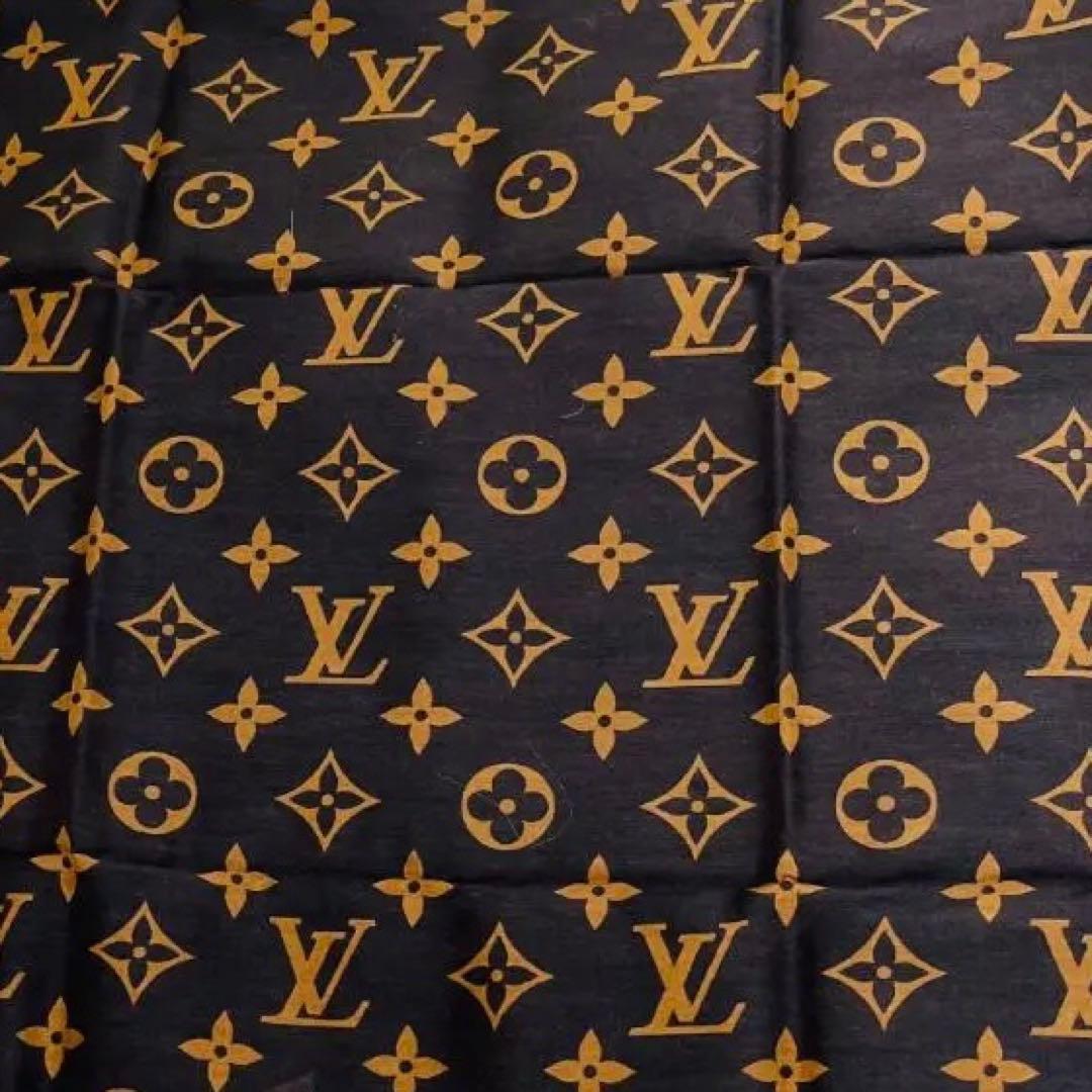 入手困難未使用級✨ルイヴィトン　モノグラム 　ロゴ　スカーフ　巾着　NBAコラボ