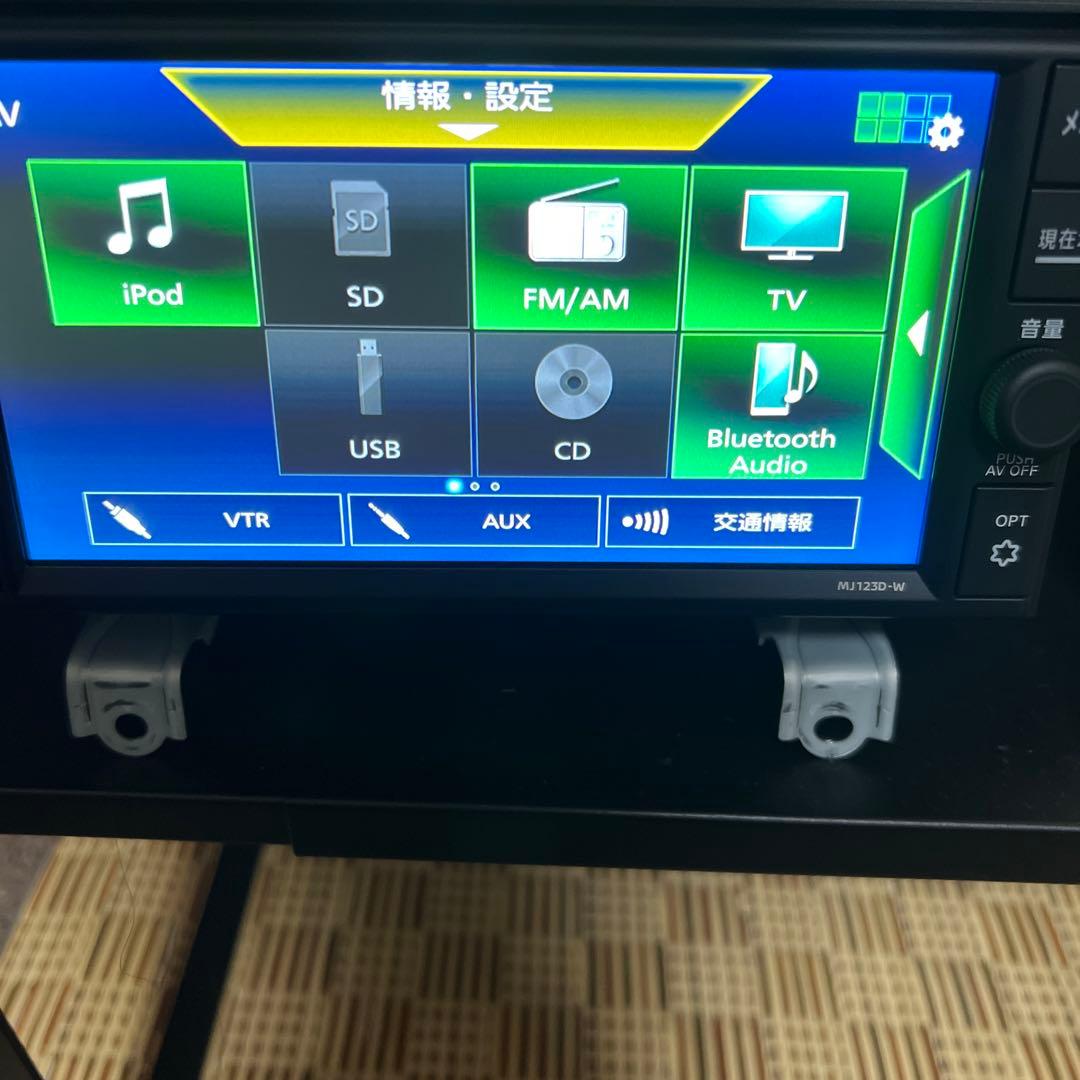 美品！MJ123D-W 2025年製 日産純正ケンウッドB8260-7998Q