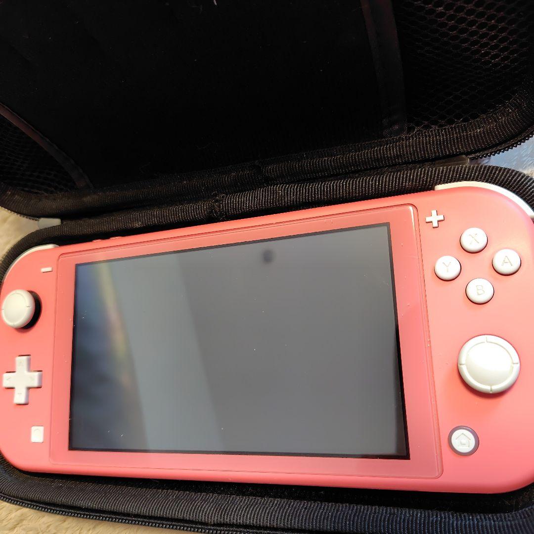 更に更に値下げ！！早いもの勝ち！Switchライト本体　純正ケース付き