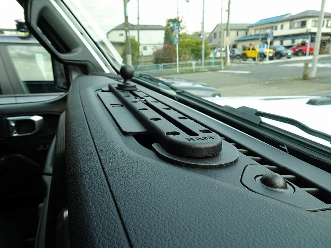 RAM MOUNTS ラムマウント タフトラック (JL/JT共通) 中古品