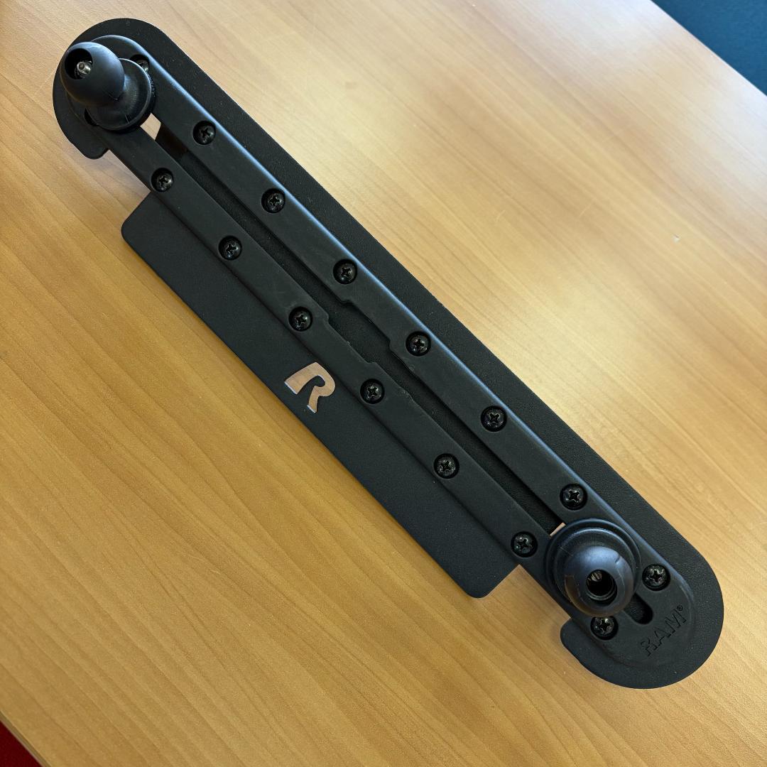 RAM MOUNTS ラムマウント タフトラック (JL/JT共通) 中古品