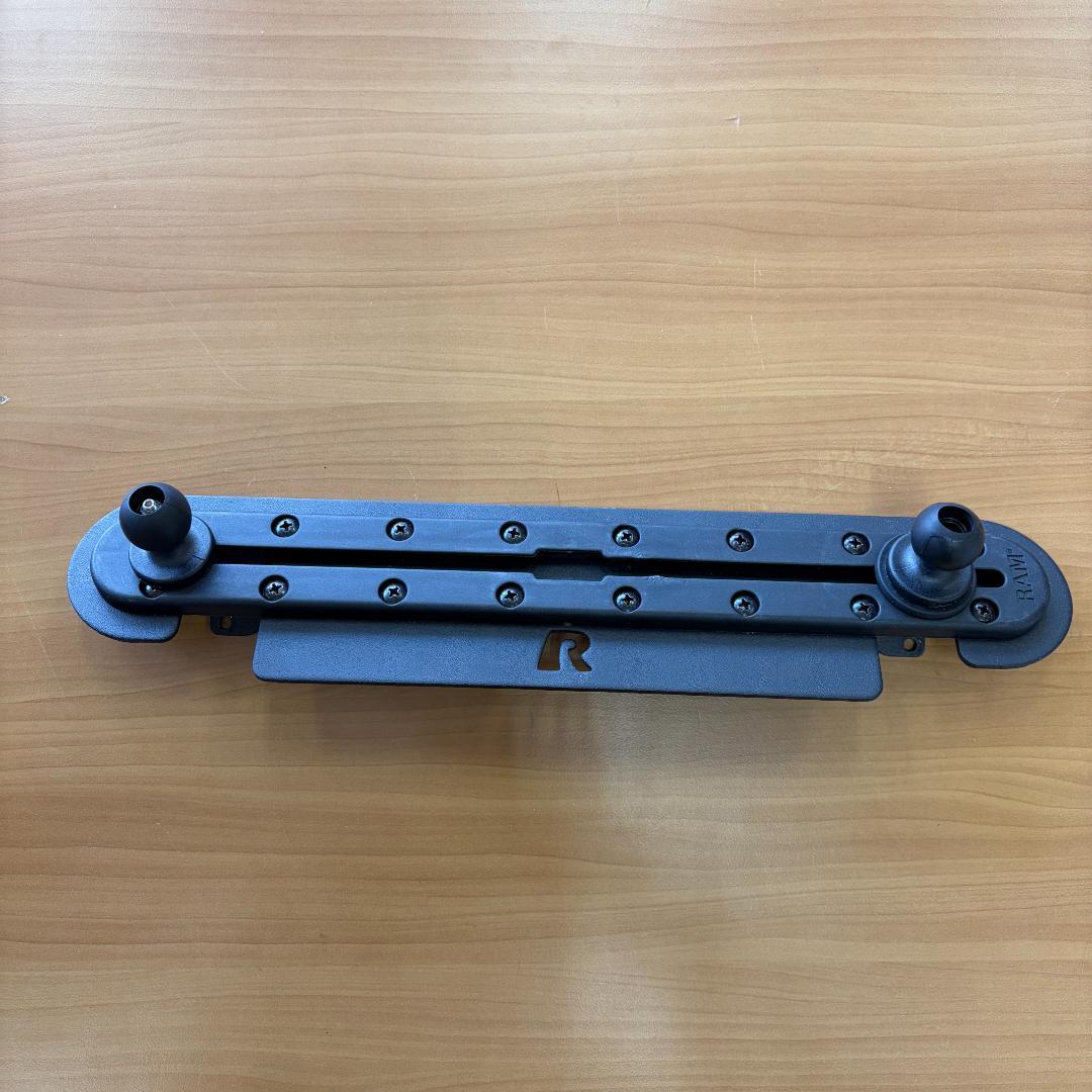 RAM MOUNTS ラムマウント タフトラック (JL/JT共通) 中古品