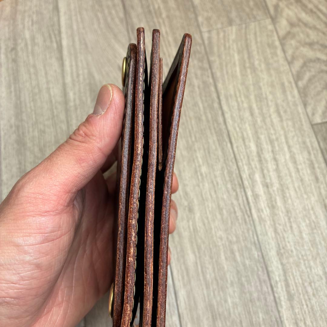 【茶芯ブラック】トラッカーウォレット　ミドル　真鍮　お札を折らずに収納　タイプA