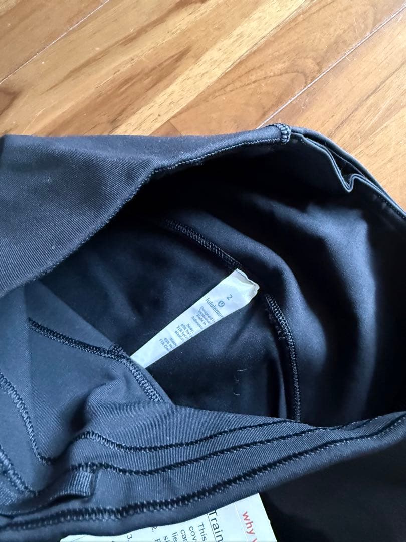 ルルレモン　新品未使用　ブラック7/8 パンツ ストレッチ素材　サイズ2