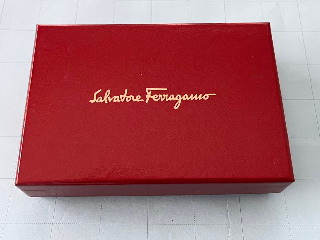 SalvatoreFerragamo.フェラガモ　キーケース　未使用新品