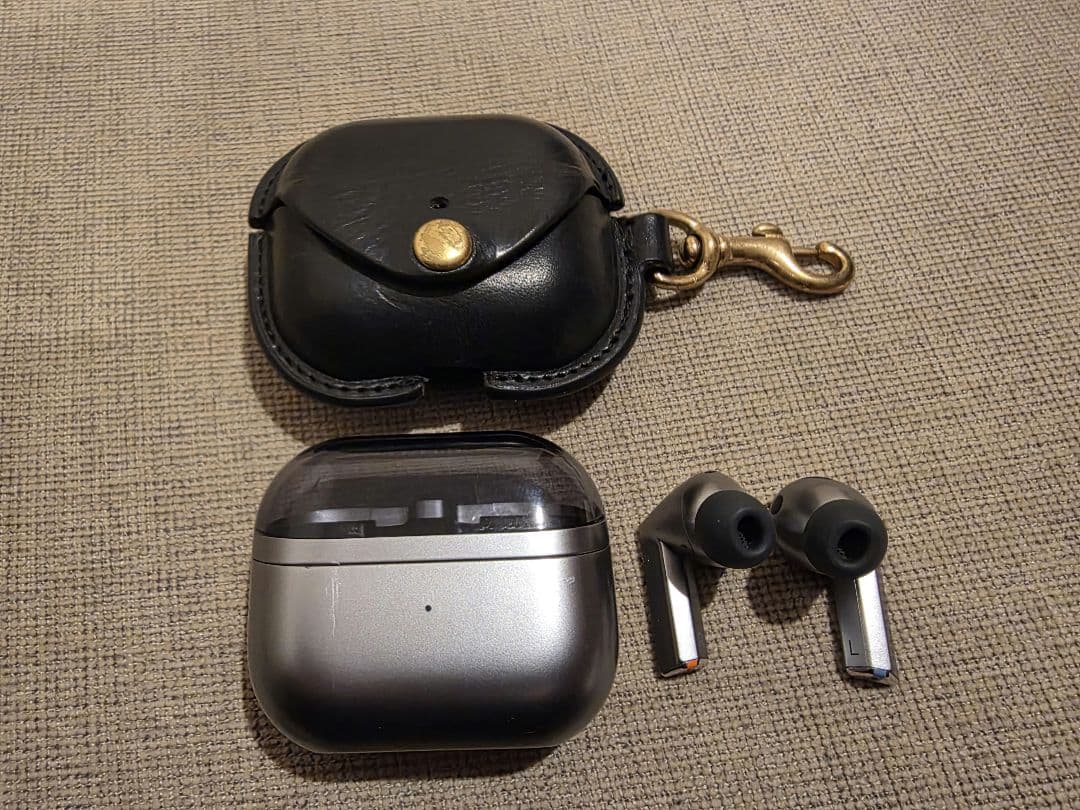 Galaxy buds3 pro 中古 本皮ケース付き 微キズ