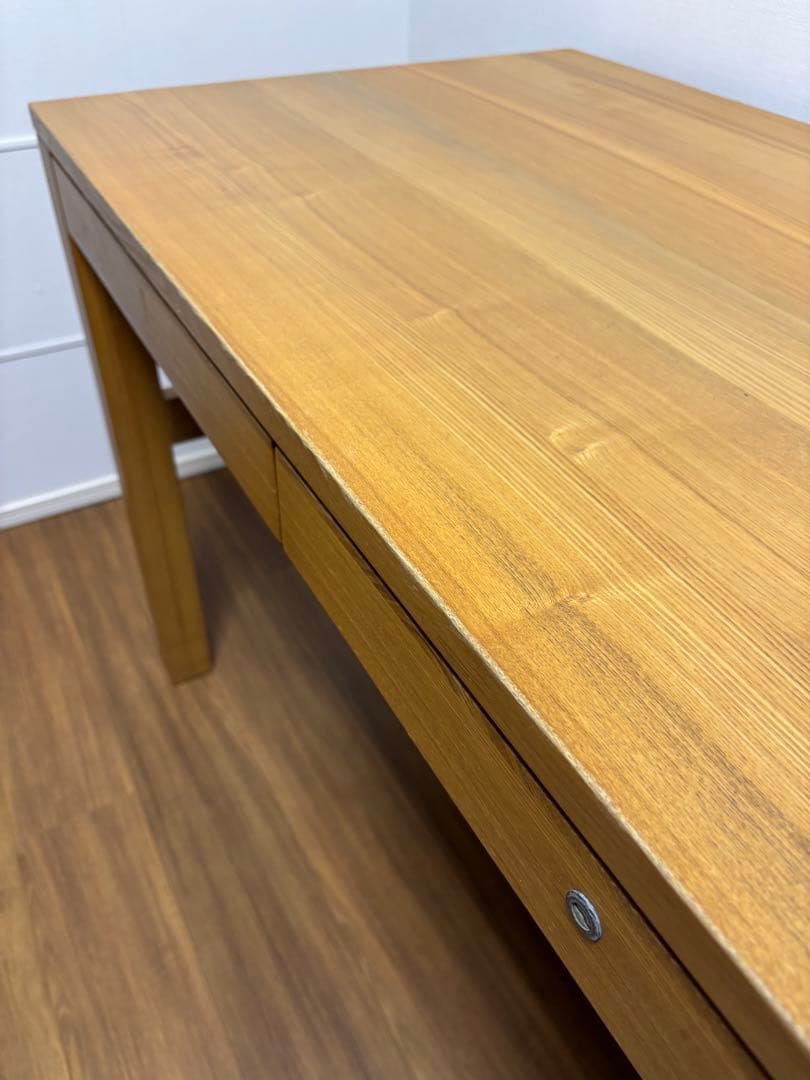 タモ材天然杢 シンプルなデスク