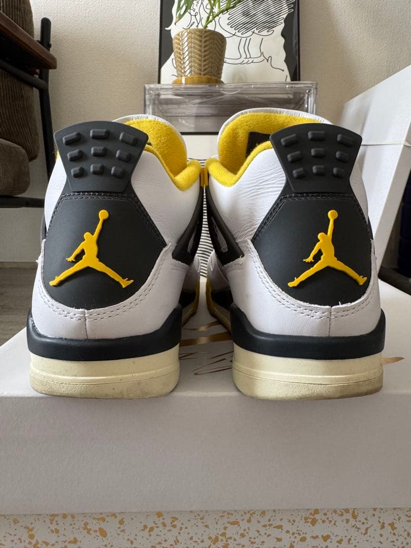 NIKE Air Jordan 4 ホワイト/イエロー