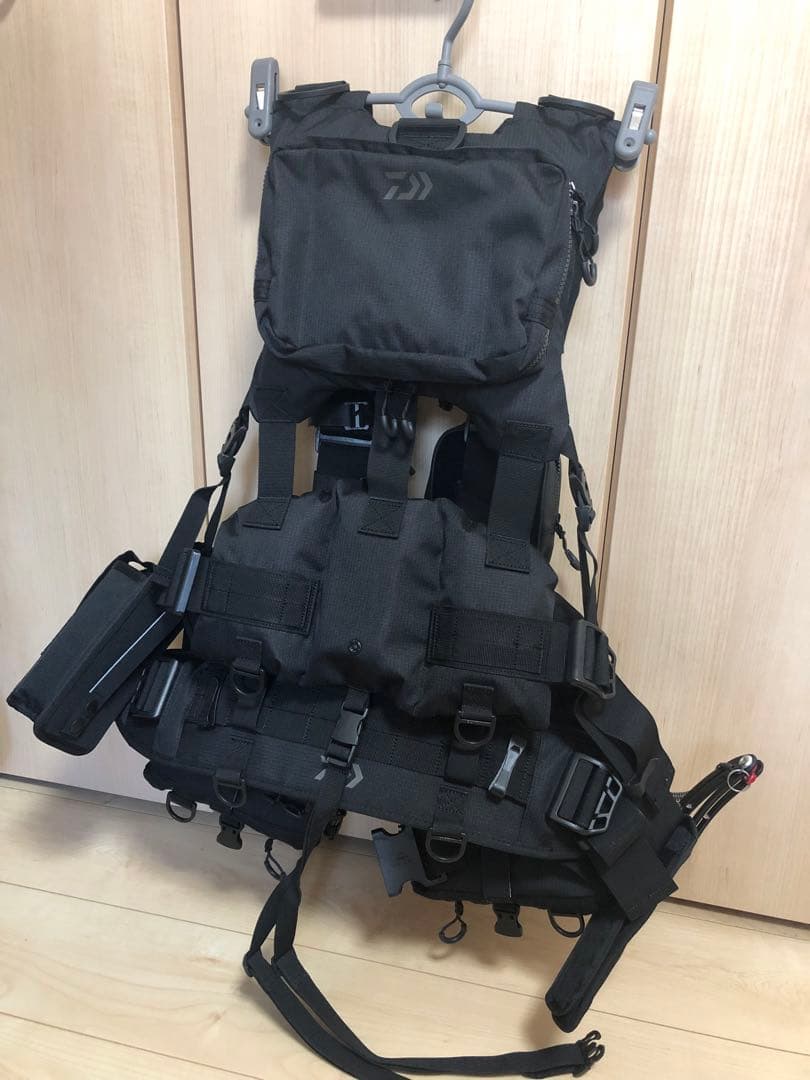 ダイワ　ベンチクールゲームベストⅤ&ルアーセット！美品です