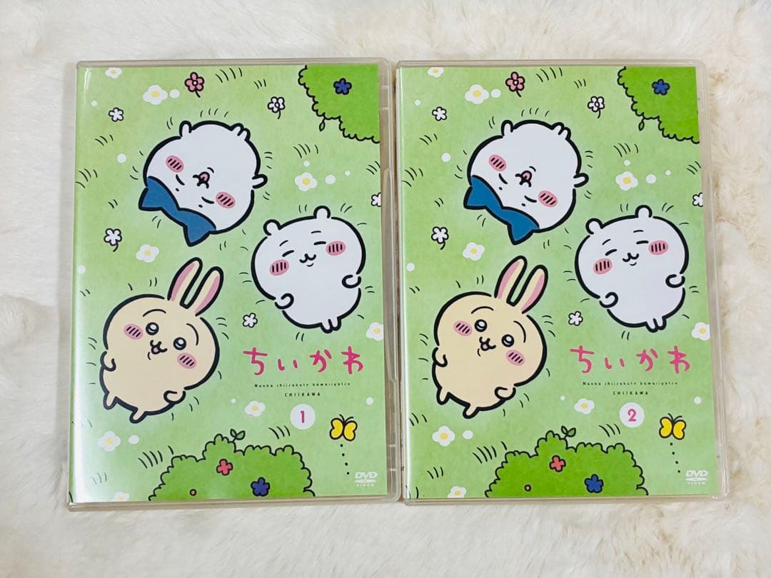 ちいかわDVD豪華版2★DVD・ふりふりキッチンタイマー・缶バッジ2種セット