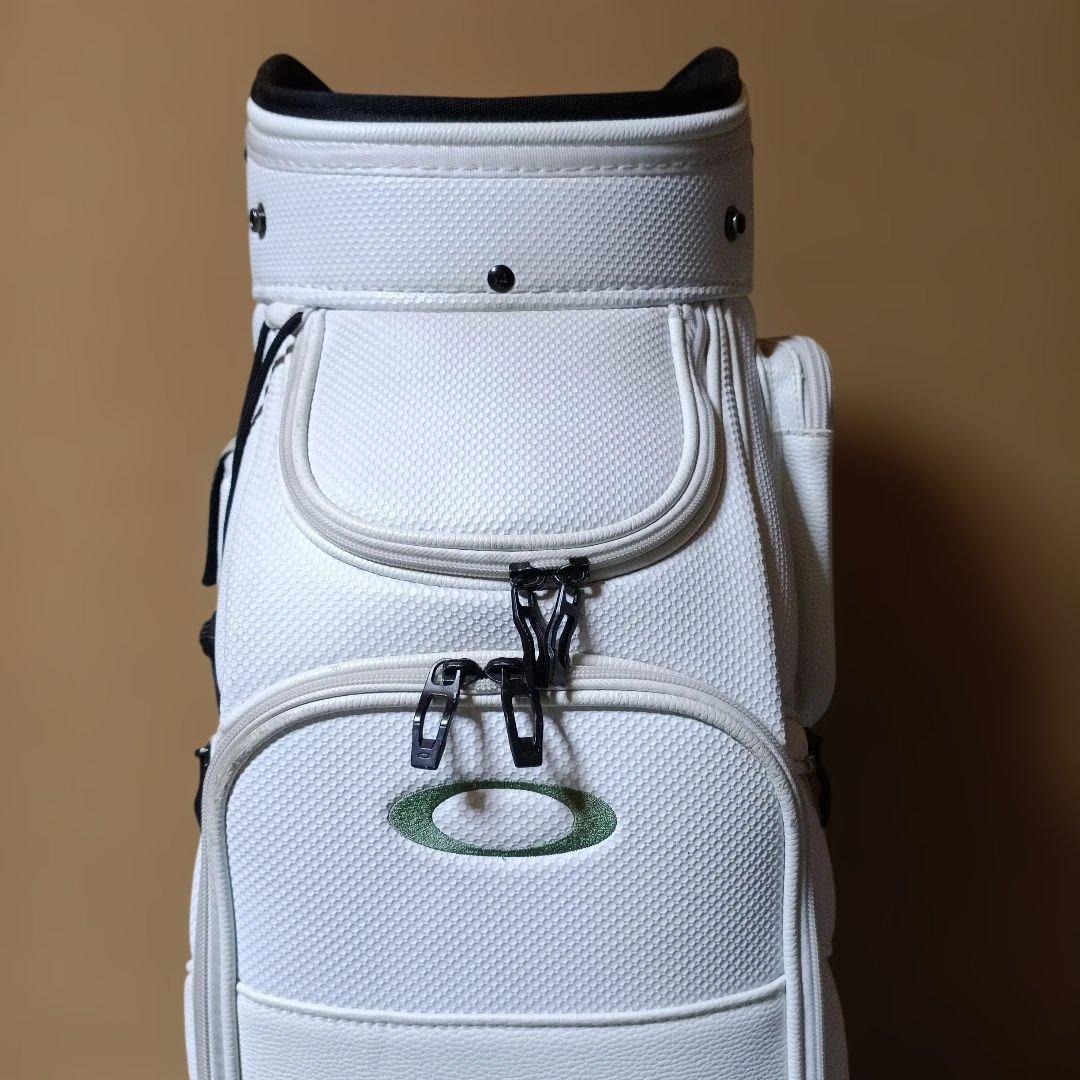 美品OAKLEY ゴルフバッグ ホワイト カエルロゴ