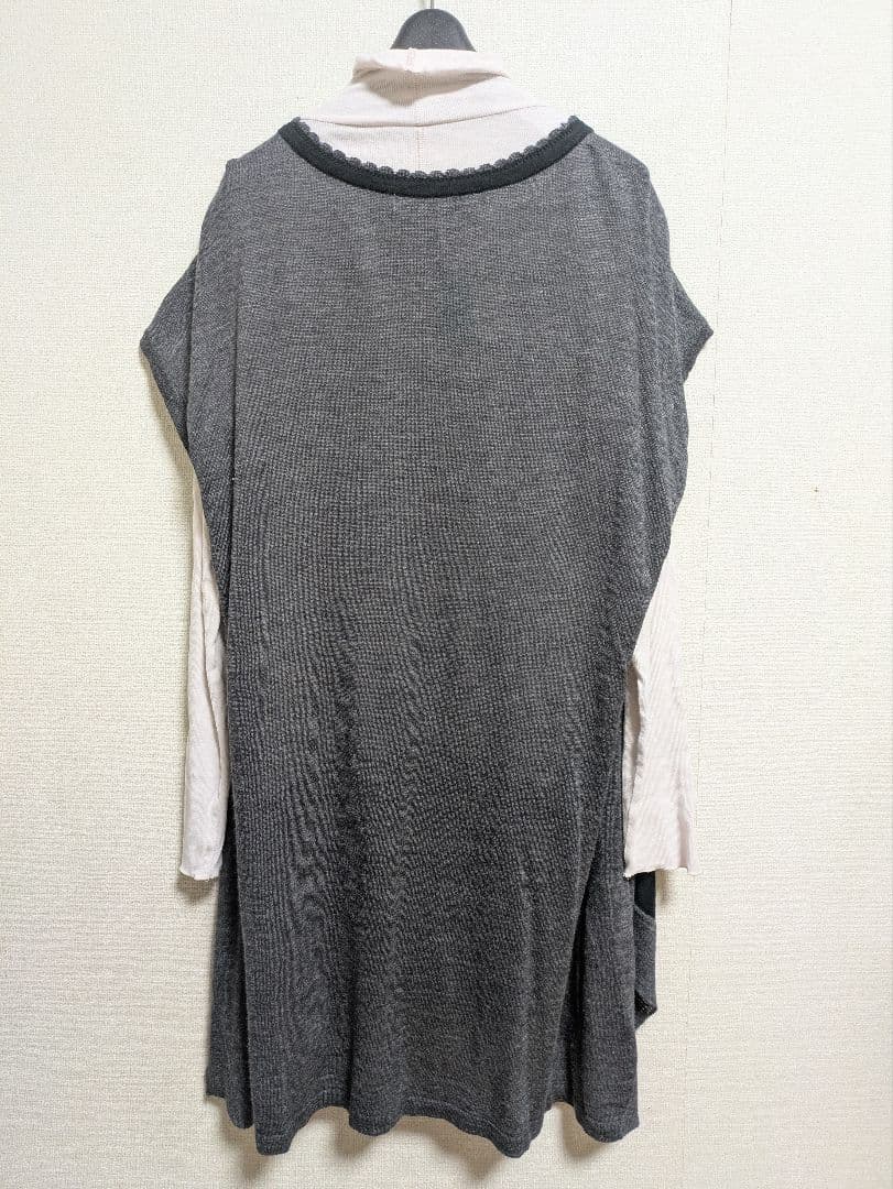 専用です。 アルベロベロ♥️ポップコーンポンポンモチーフ可愛いチュニック