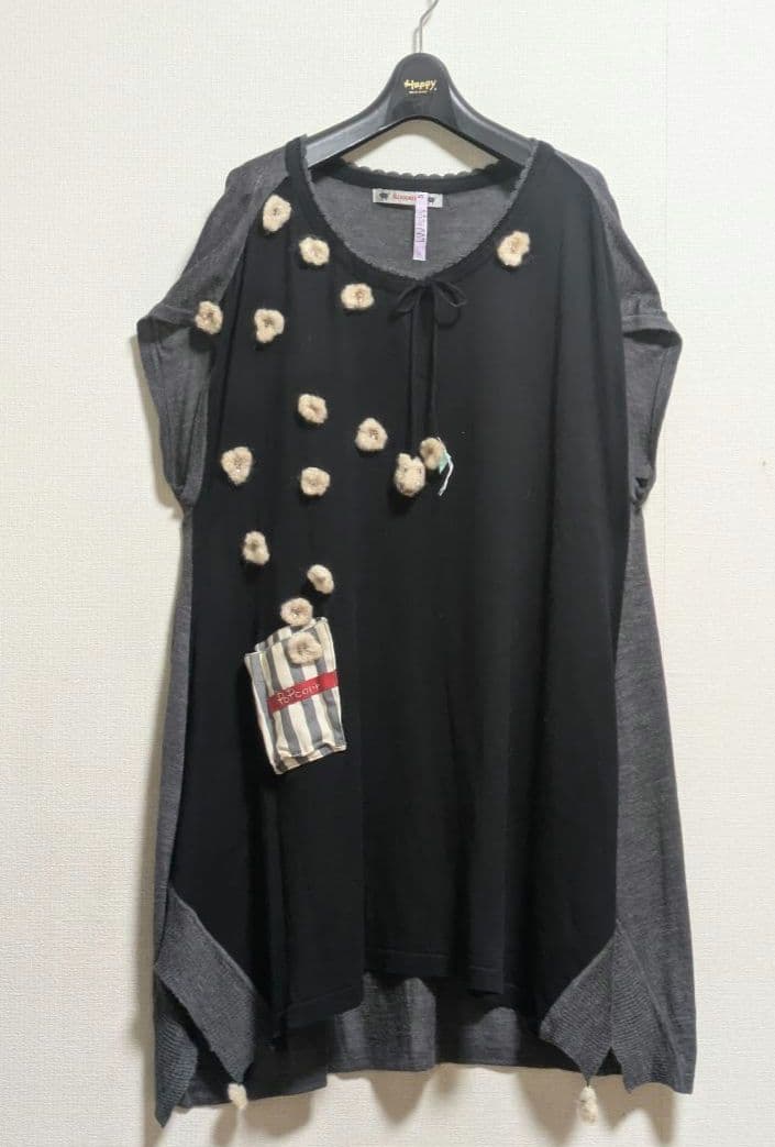 専用です。 アルベロベロ♥️ポップコーンポンポンモチーフ可愛いチュニック