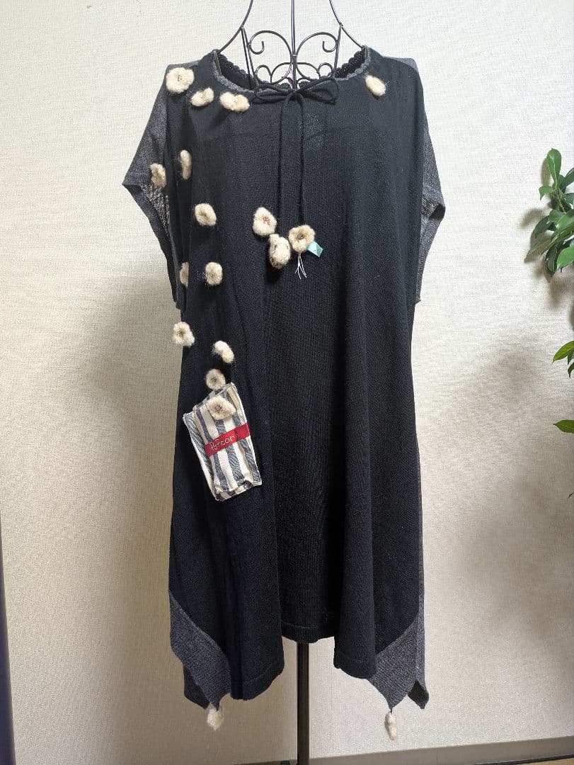 専用です。 アルベロベロ♥️ポップコーンポンポンモチーフ可愛いチュニック