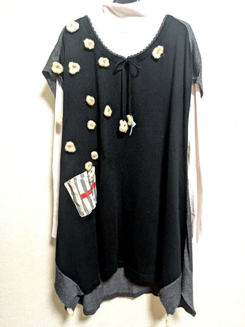 専用です。 アルベロベロ♥️ポップコーンポンポンモチーフ可愛いチュニック