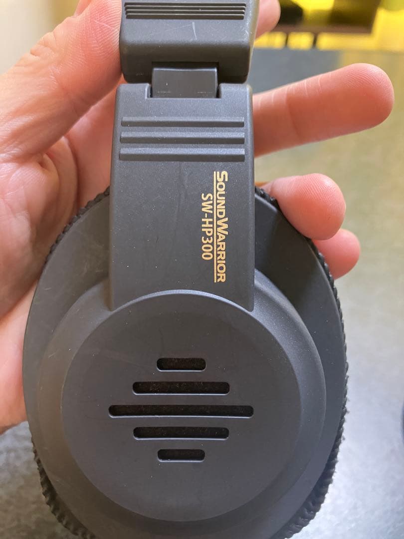 ヘッドホン SOUND WARRIOR SW-HP300