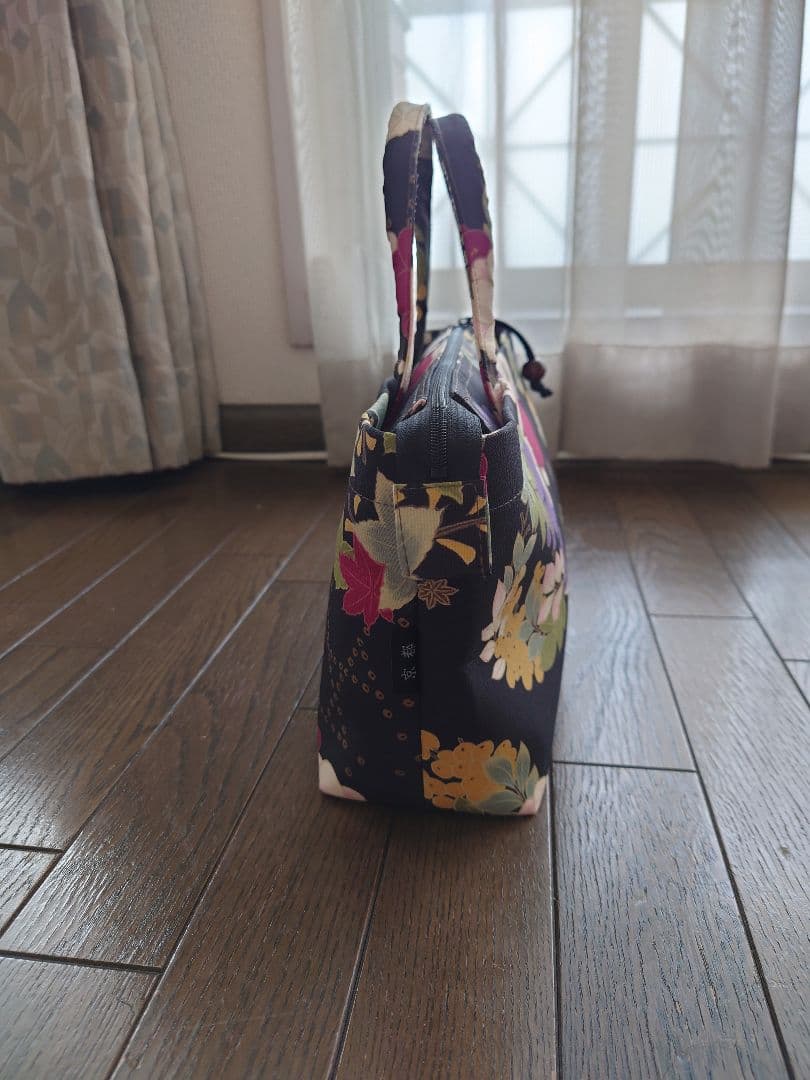 く*ー様 利休バッグ　着物バッグ　和装バッグ　未使用品　美品　美しい花柄　レア