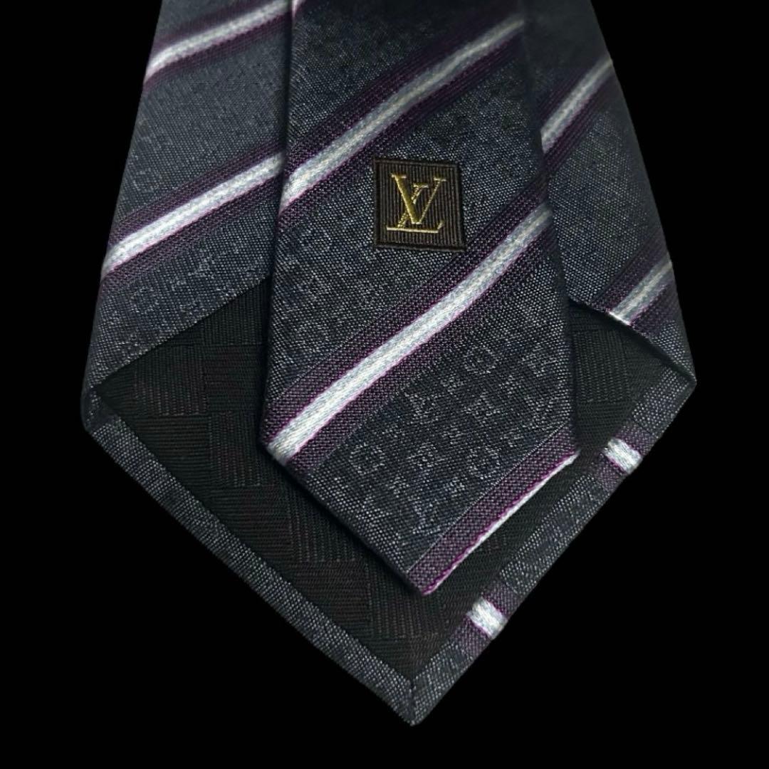 未使用級　世界最高峰ルイヴィトン モノグラム　ストライプ　ネクタイ