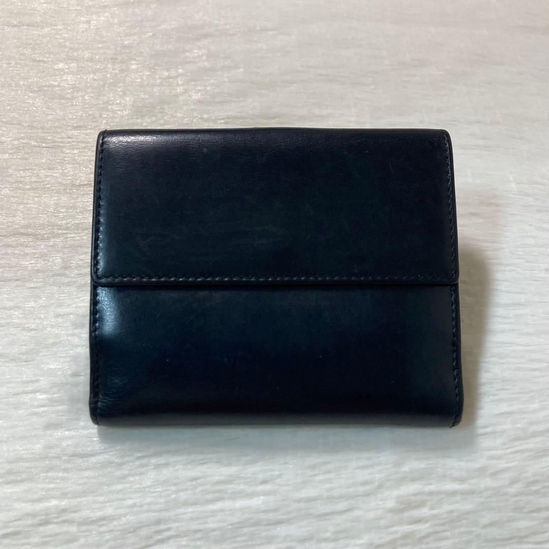 早い者勝ち　美品　GUCCI グッチ　二つ折り　財布　留め具　レザー　ホック　黒