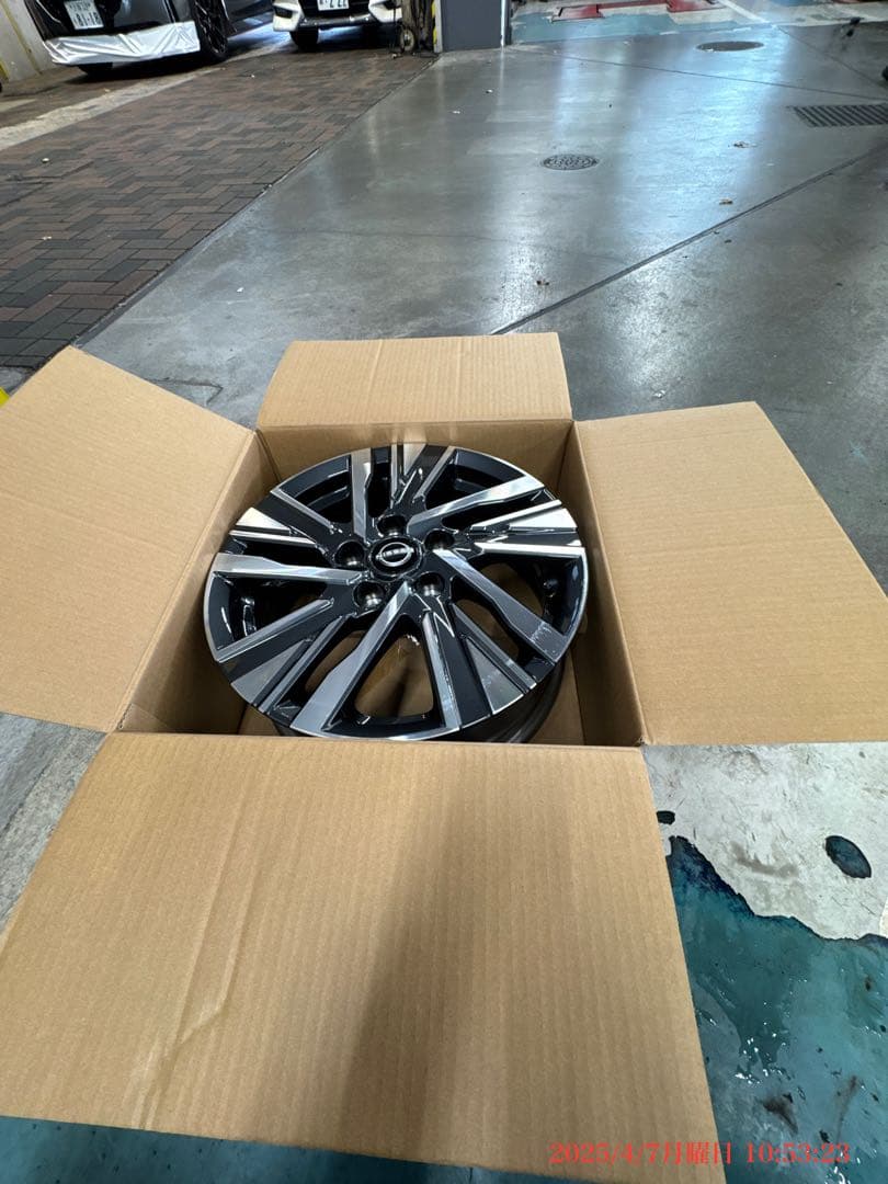 16インチホイール 16X6.0J 日産セレナ純正　4本セット