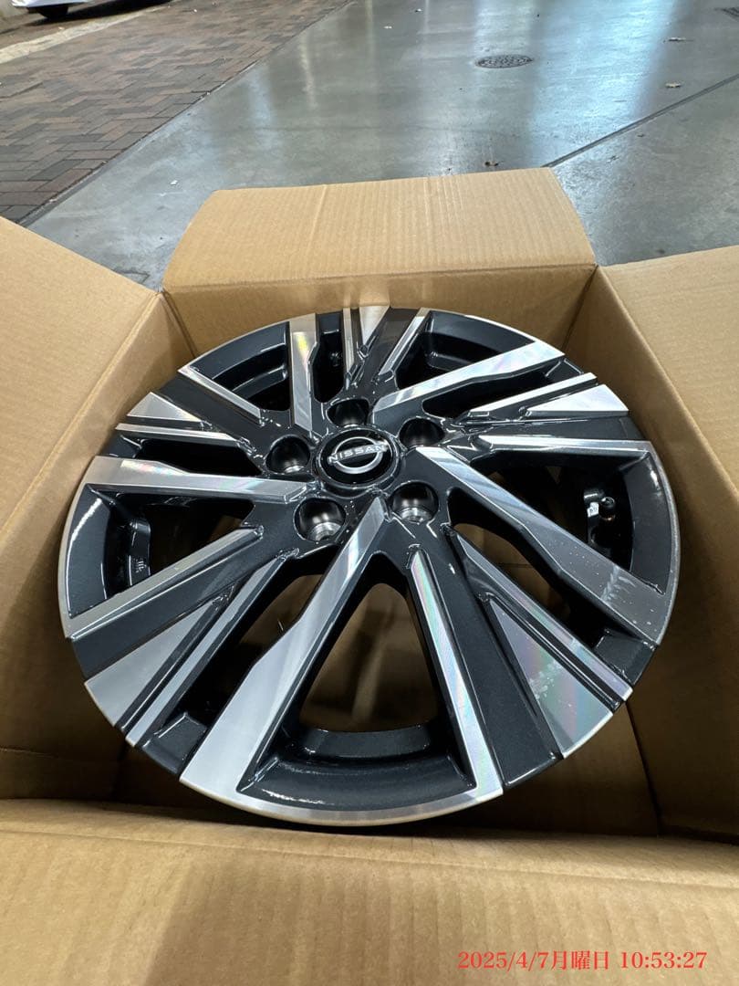 16インチホイール 16X6.0J 日産セレナ純正　4本セット