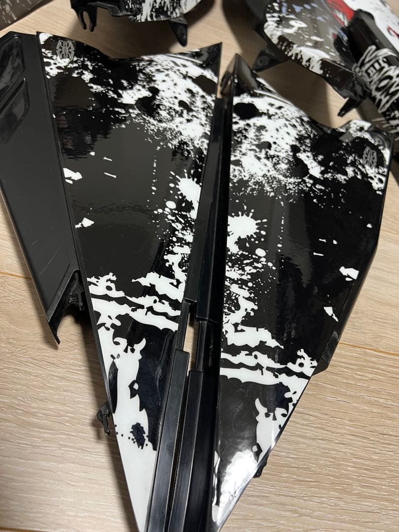 WR250X R 外装セット　ヴェノム　フルオーダー　スイングアームデカール他