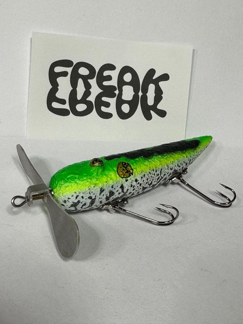 グリーン/ブラック トップウォーター ルアー