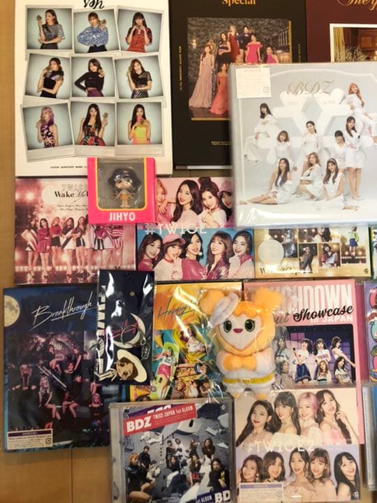 TWICE CD．DVD．ファングッズ