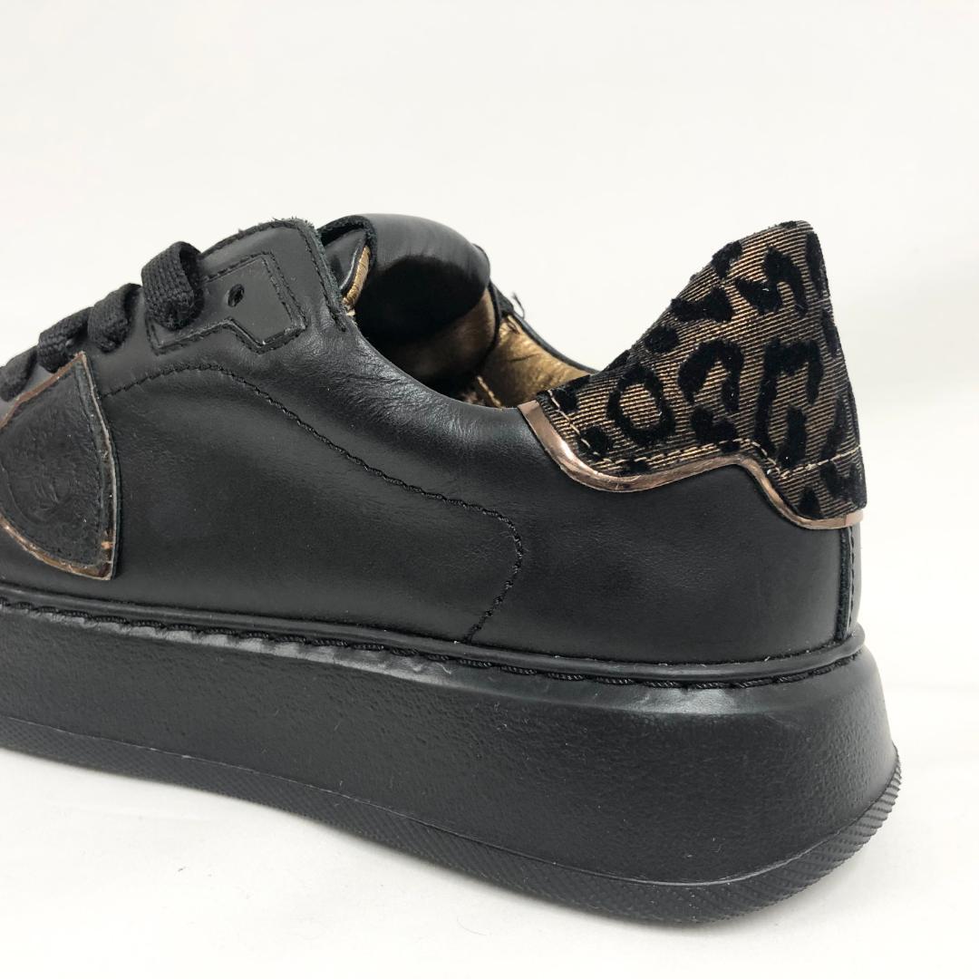 ○★新品未使用　PHILIPPE MODEL　TEMPLE　ブラック　23cm