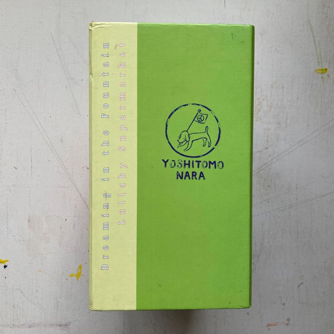 奈良美智 Dreaming in the Fountain 2001