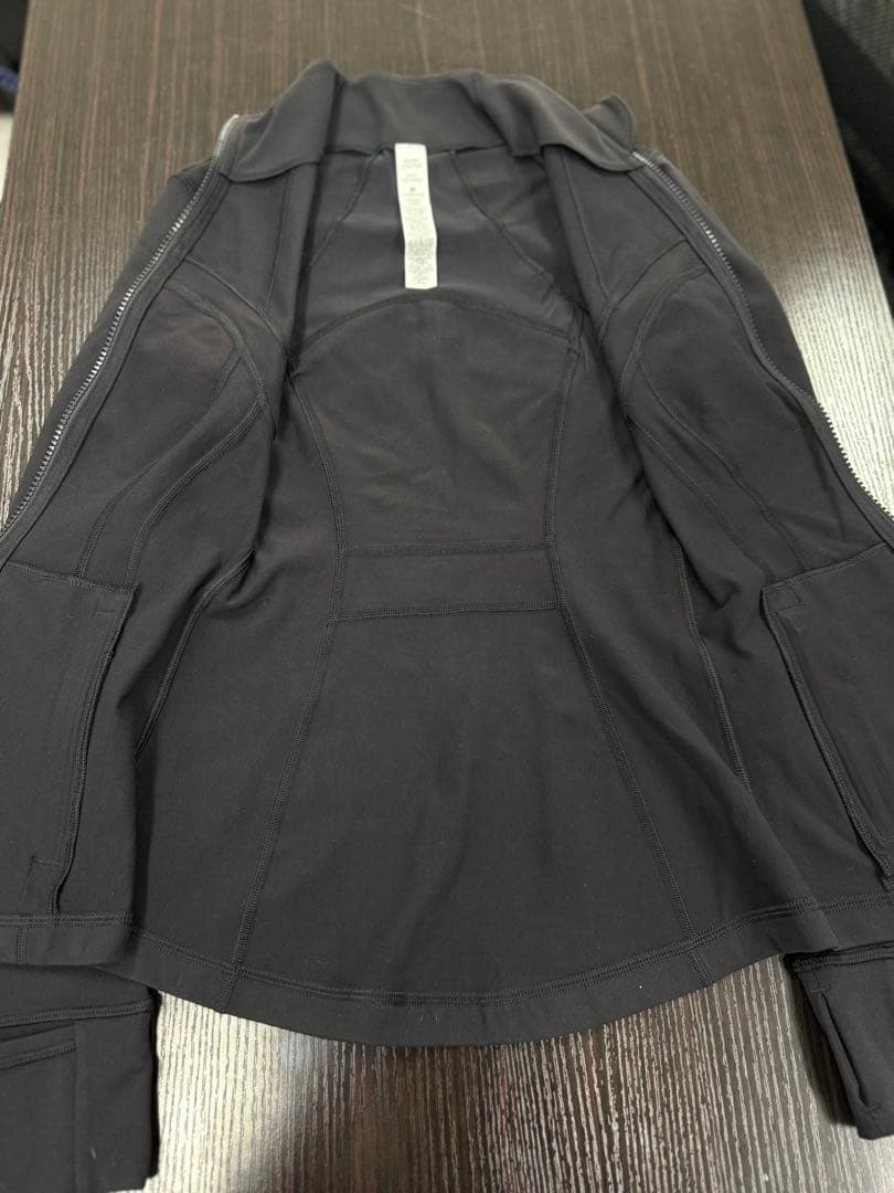 【超美品】ルルレモン Define ジャケットxs