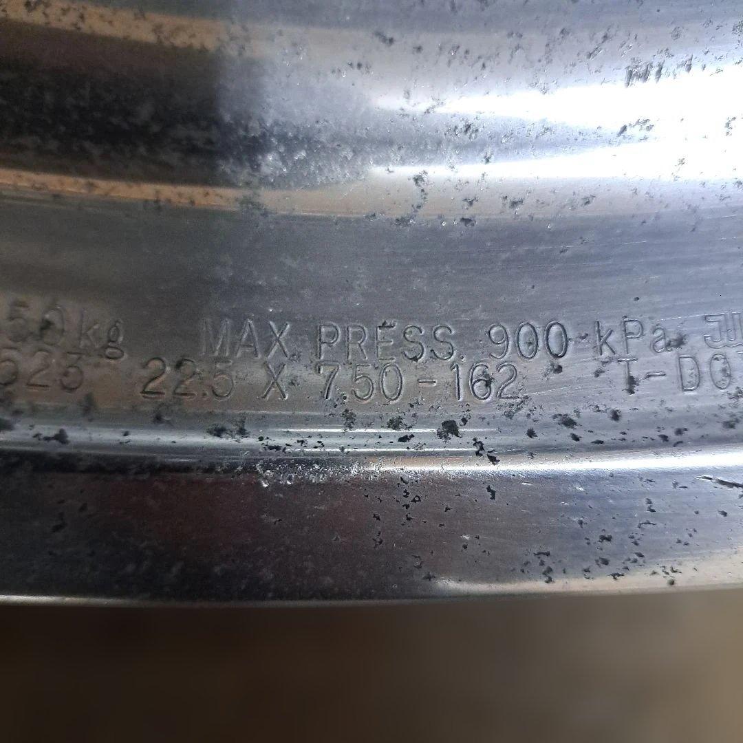 トラック　アルミホイール　22.5×7.50