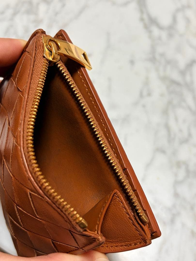 ボッテガベネタ 二つ折り財布