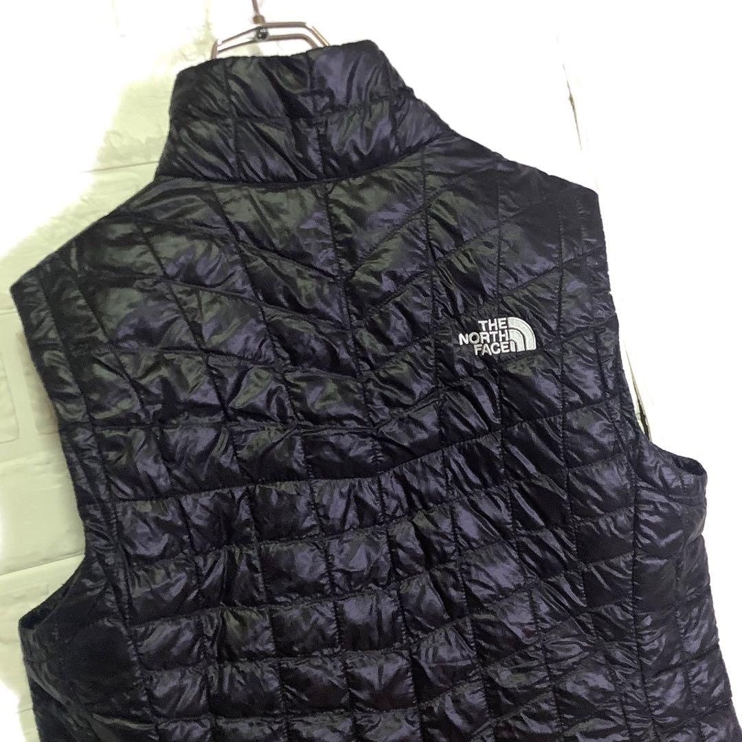 美品 ノースフェイス 中綿ベスト THERMOBALL 刺繍ロゴ ブラック 黒L