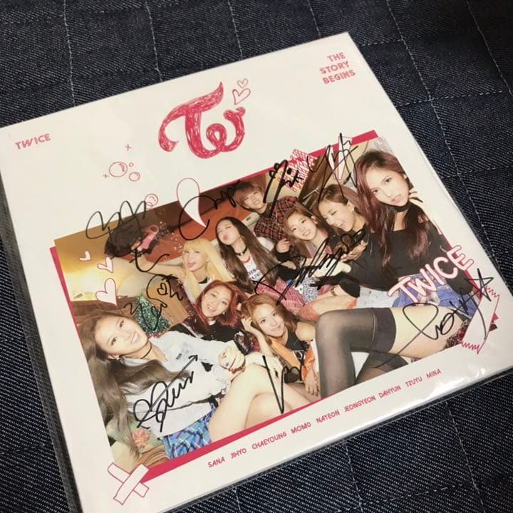 TWICE「THE STORY BEGINS」 サイン入り