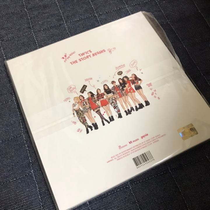 TWICE「THE STORY BEGINS」 サイン入り