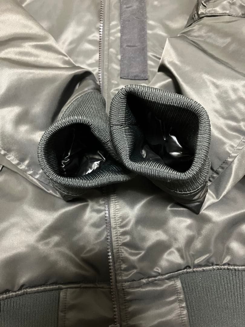 ユニクロ＋J ハイブリッドダウンオーバーサイズMA-1 グレー M (復刻版)