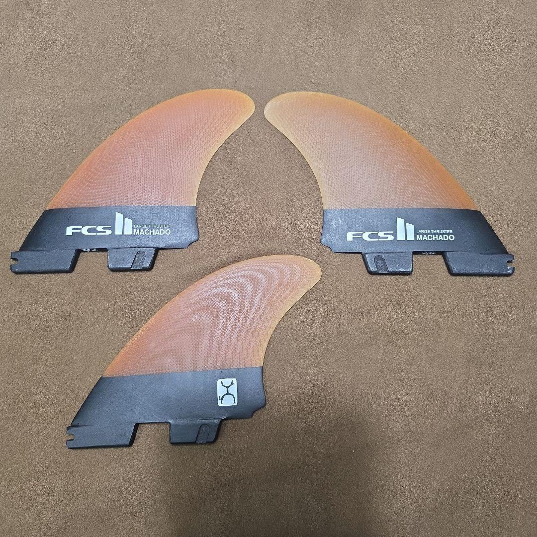 FCS2 ROB MACHADO TRI-KEEL FINS　Lサイズ